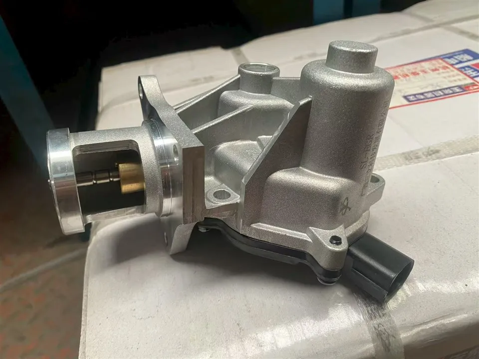 Eredeti Yuchai YC4F motor EGR szelep motor modul FG1FC-1207242SF2